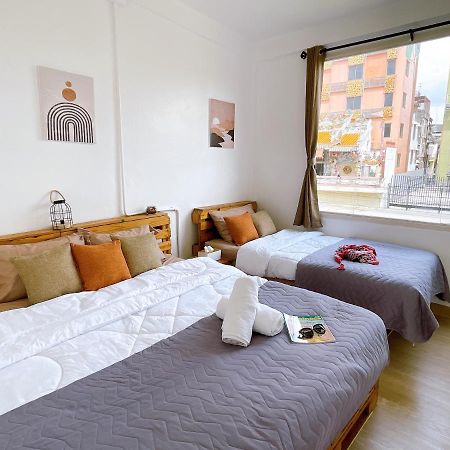 בנגקוק Lively And Cozy Canal House ,Entire House מראה חיצוני תמונה